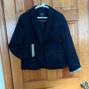 Navy/Black blazer. American Eagle. Small. Worn just twice. Sleeves lined.
